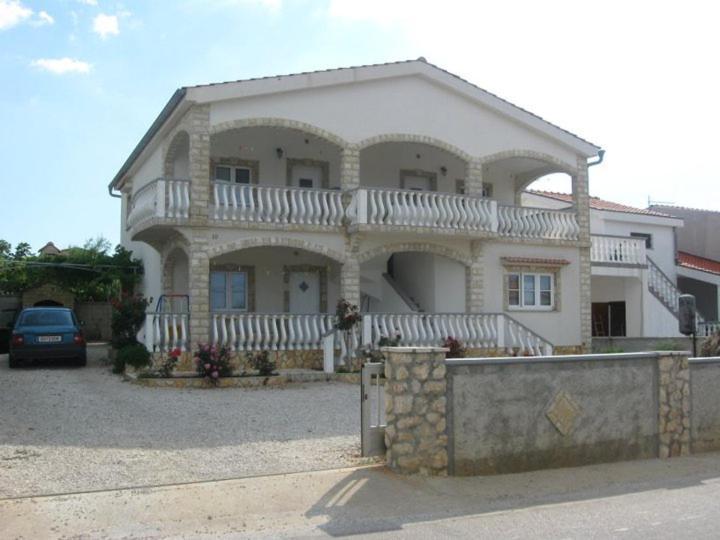 Apartmani Stjepan Veselko ヴィル エクステリア 写真