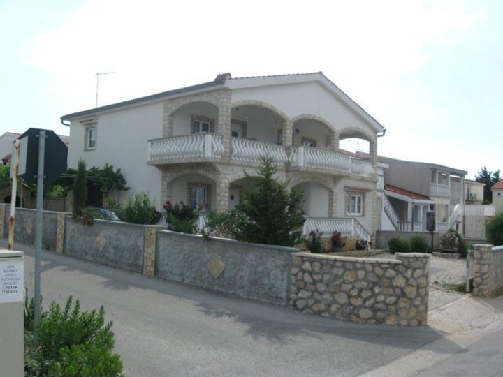 Apartmani Stjepan Veselko ヴィル エクステリア 写真